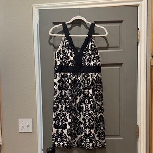 LOFT Black and White V-Neck Patterned Dress